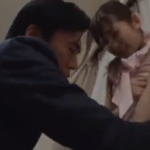 人妻がレイプされる。スカートを捲られ紐のようなパンツが引っ張られる！